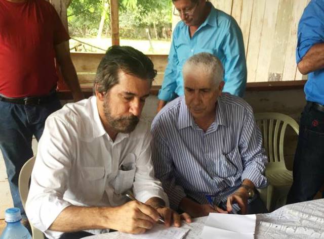 Em Cerejeiras, senador promete R$ 2 milhões em verbas para obras no município