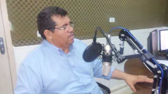 Radialista que aparece em “grampo” de ex-prefeito diz que não recebeu por serviço prestado