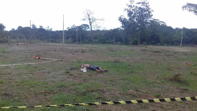 Vilhena: identificado rapaz morto em balneário; vítima sofria de esquizofrenia e levou 14 tiros