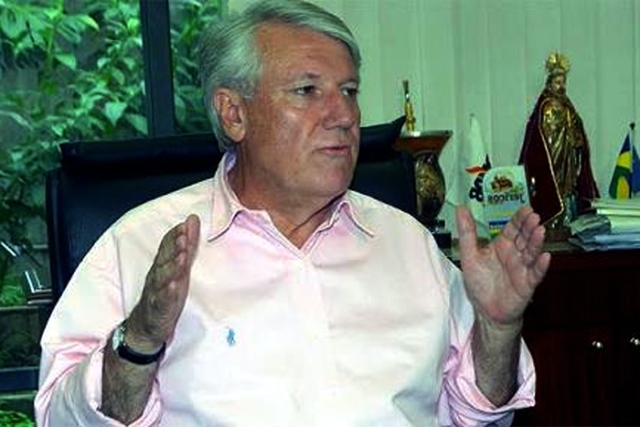 Juiz de Porto Velho autoriza venda judicial de gado do ex-senador Amir Lando em Corumbiara