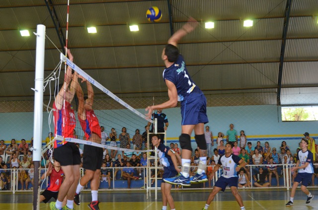 Colorado organiza Torneio Quarteto Fantástico de Voleibol Misto