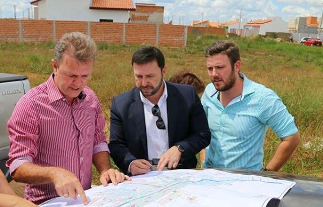 Durante visita de secretário, Goebel garante construção de nova escola estadual em Vilhena