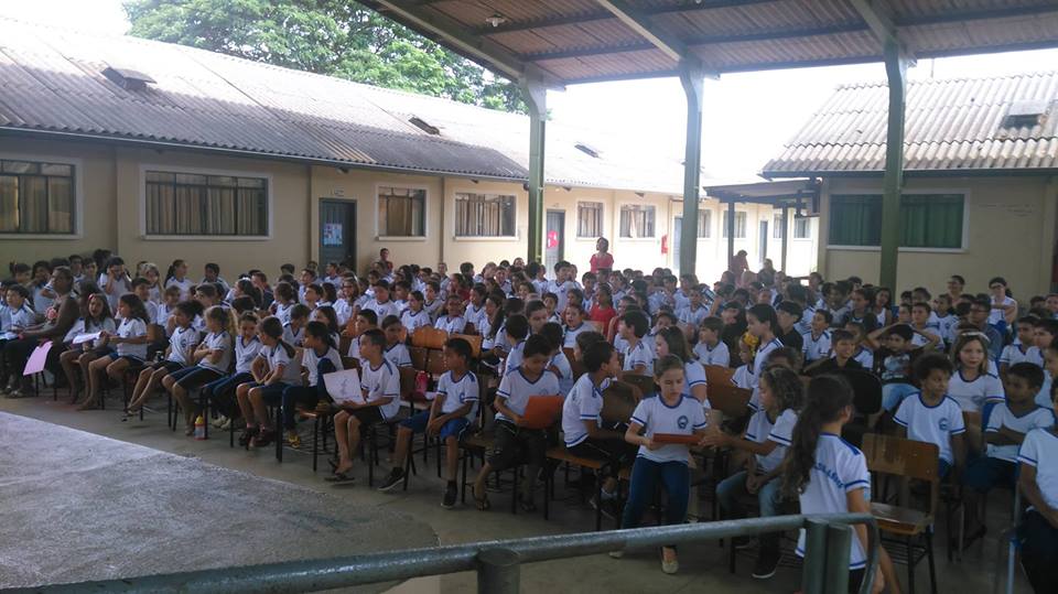 Escola Machado de Assis realiza pelo terceiro ano festa em homenagem as mães
