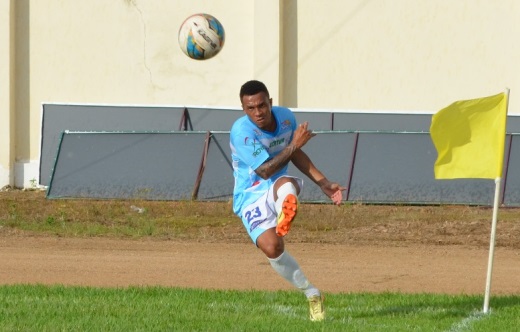 Goleada sobre o lanterna coloca o Ji-Paraná no topo da tabela no returno