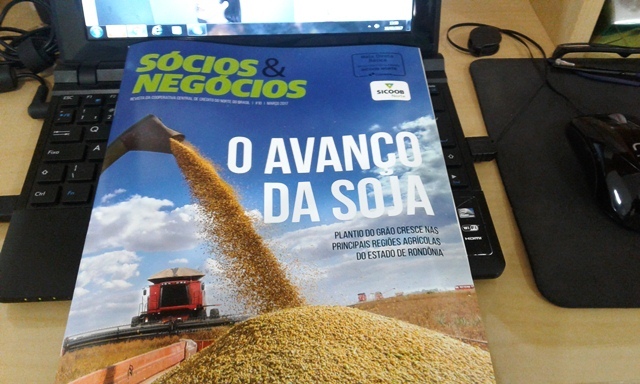 Produção de soja no Cone Sul ganha destaque em revista de cooperativa financeira
