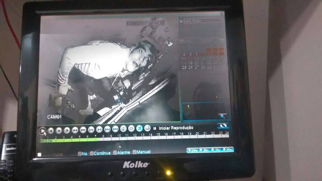 Vídeo mostra ladrão invadindo casa lotérica em Vilhena; imagens identificam arrombador