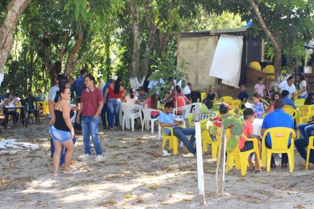 Deputada Rosangela Donadon participa de Festa do Costelão da APAE em Chupinguaia
