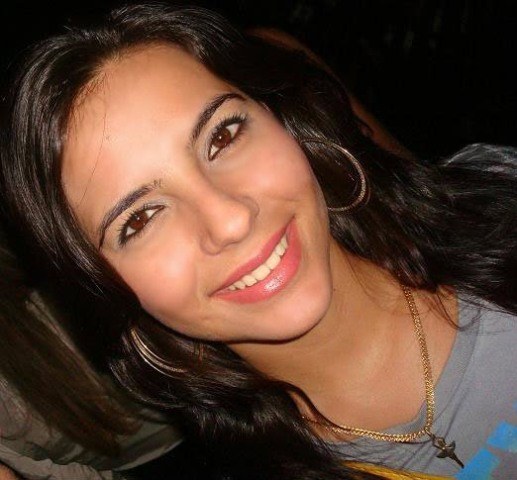 BAILARINA É UMA DAS CONCORRENTES AO TÍTULO DE RAINHA DA EXPOVIL