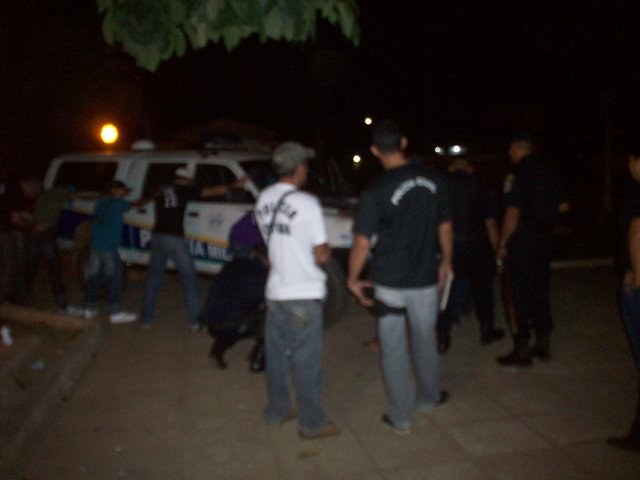 TRAFICANTES “CAEM” EM BLITZ SURPRESA NA PRAÇA ANGELO SPADARE, NO CENTRO