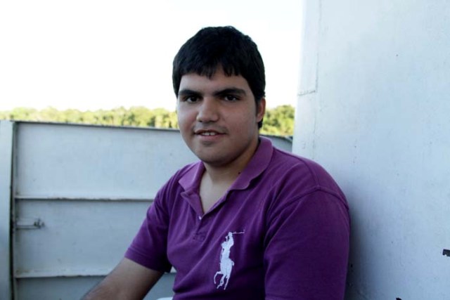 Na menor cidade do Cone Sul, estudante é atendido em barco-hospital e se livra do bullying