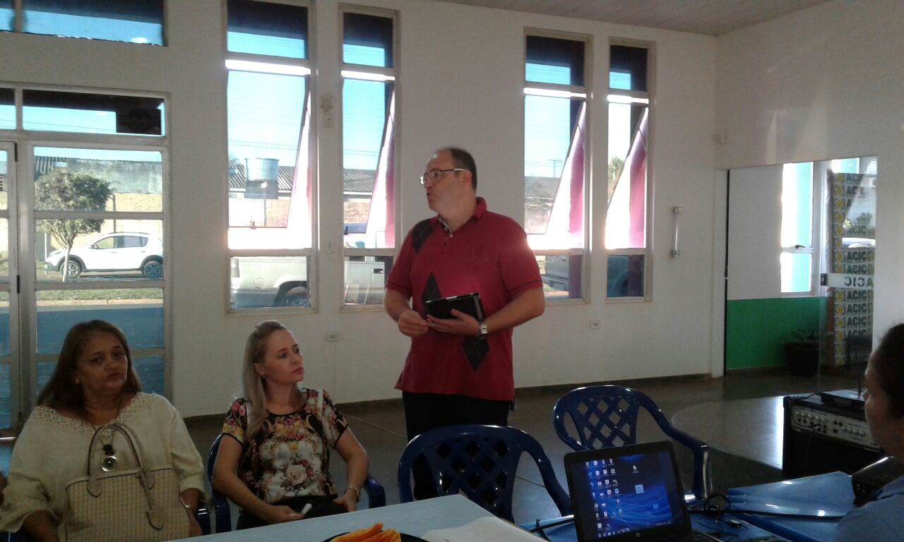 Voluntário do Movimento dos Focolares percorre o Cone Sul falando sobre “Economia de Comunhão”