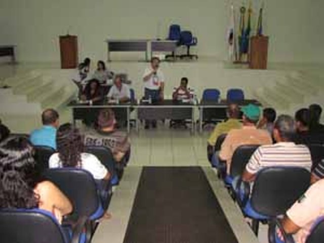 VIGILÂNCIA ENCONTRA ENFERMEIRO ATUANDO COMO MÉDICO EM CHUPINGUAIA
