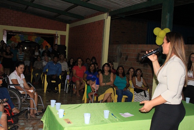 Chupinguaia: deputada participa de inauguração da APAE e é convidada para ser madrinha da entidade