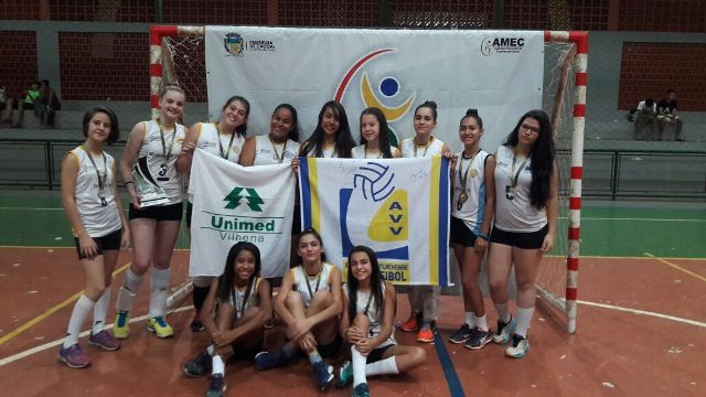 AVV conquista cinco medalhas na Copa AMEC de Voleibol; duas delas de ouro