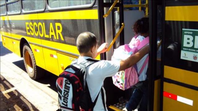 Ministério Público entra com ação para que município de Cabixi corrija falhas no transporte escolar