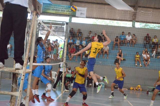 Seletiva de vôlei para o Brasileiro Escolar é realizada em Alta Floresta
