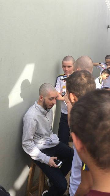 Alunos e funcionários de escola vilhenense emocionam doando os próprios cabelos contra câncer