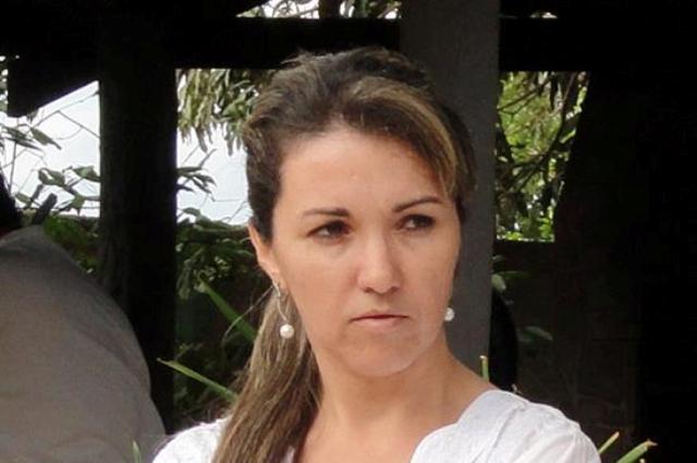 Com receita em queda, prefeita de Chupinguaia demite comissionados e corta gratificações