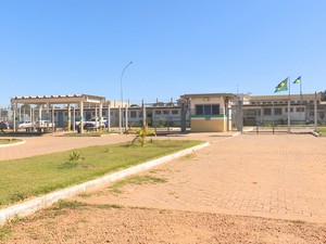Mulher de Ji-Paraná é presa tentando entrar com drogas em presídio de Vilhena