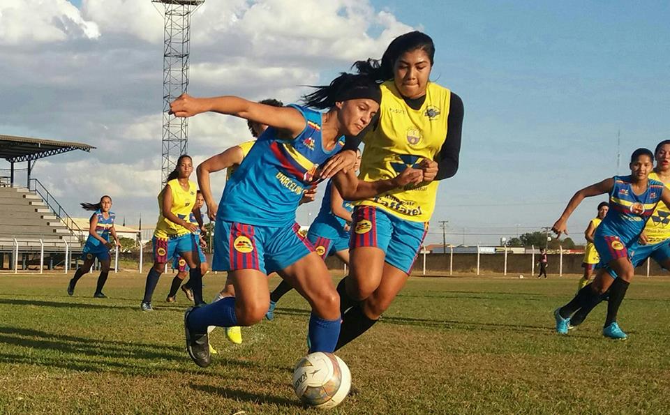 Barcelona faz últimos preparativos para Estadual de Futebol Feminino