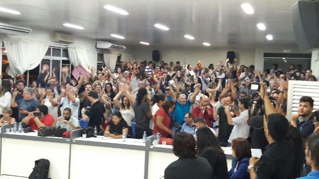Após autorizar CPI contra colega, vereadores de Vilhena impedem investigação de prefeita