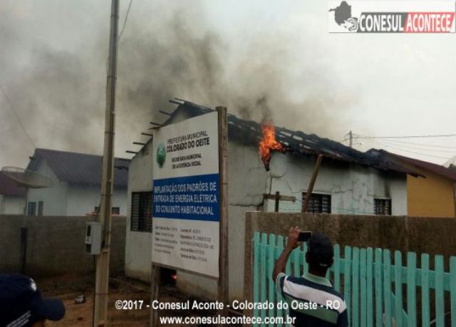 Na cidade de Colorado do Oeste, homem é preso após atear fogo à casa da ex-esposa