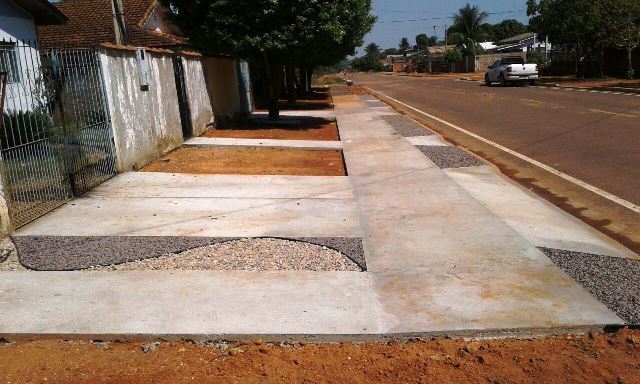 Vereadores e moradores discutem projeto para padronizar calçadas em Cerejeiras