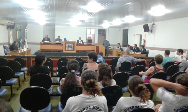 Vereadores adiam votação de “projeto confuso” sobre doações de arroz para entidades sociais em Cerejeiras