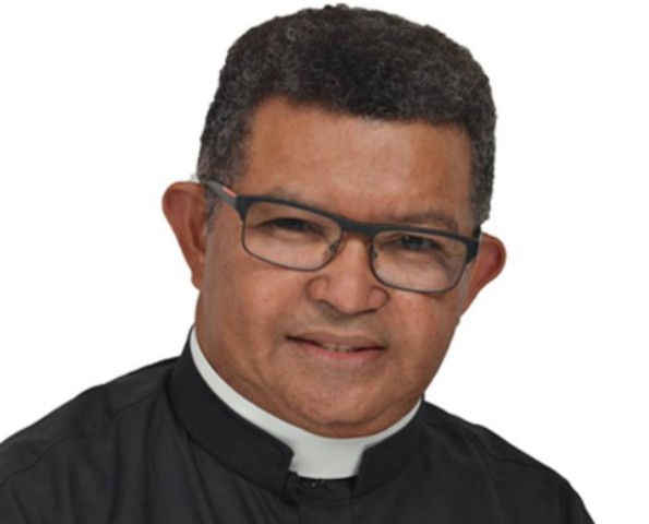Católicos em festa: papa Francisco nomeia padre que já atuou em Vilhena como novo bispo no Pará 
