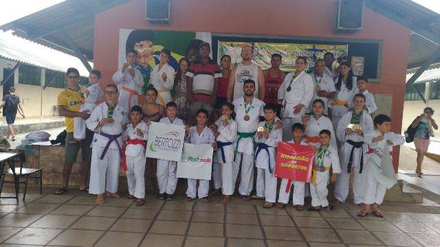 Atletas vilhenenses conquistam 17 medalhas na última Etapa do Estadual de Karate, em Ji-Paraná