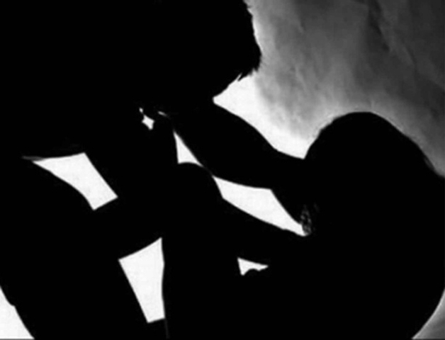 Absurdo: homem armado rende e estupra mulher grávida em box de feira em Vilhena