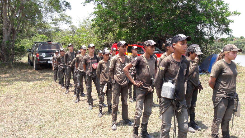 Guarda Mirim realiza treinamento de sobrevivência na selva em Cerejeiras; veja fotos das provas