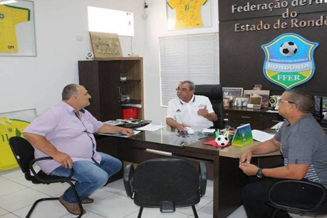 Em reunião com o presidente da FFER dirigente do VEC diz que clube está vivo à espera do Estadual 2018