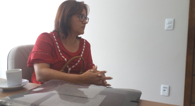 Prefeita de Vilhena sanciona leis criadas por vereadora para ajudar famílias de baixa renda