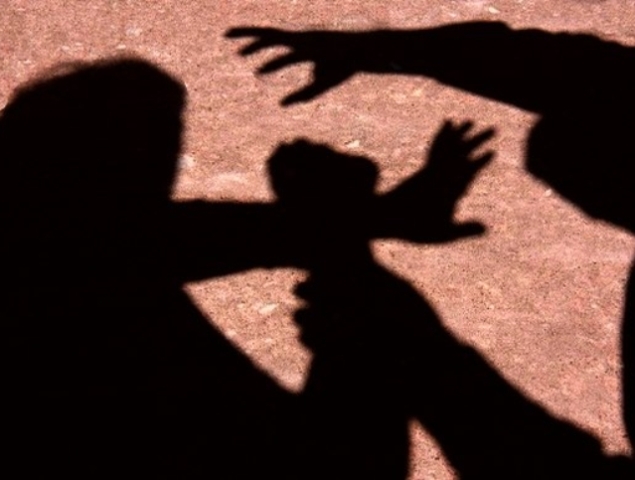 Assistente social de 42 anos fica ferida após ser atacada por assaltante e perder bolsa em Vilhena