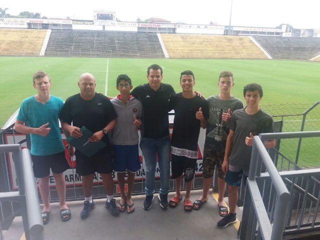 Atletas vilhenenses viajam para avaliações em clubes de futebol do sul e sudeste do país
