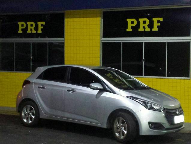 Caminhoneiro é preso pela PRF em Vilhena transportando para Porto Velho carro roubado em SP