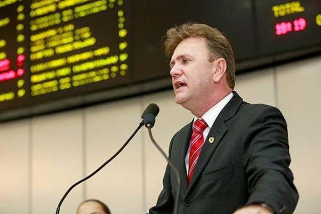 Deputado Luizinho Goebel anuncia quadra coberta para quartel do 3º Batalhão da PM em Vilhena