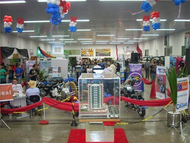 ACIV DESTINA ESTANDES DO MINI-SHOPPING PARA O VEC E ENTIDADES
