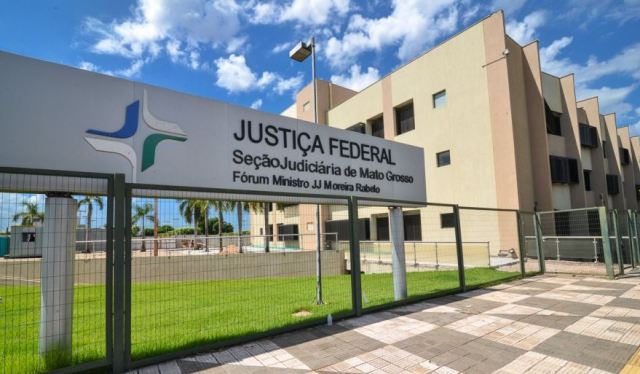 Ameaçado em cidade vizinha, advogado consegue na justiça o direito de usar pistola para se defender