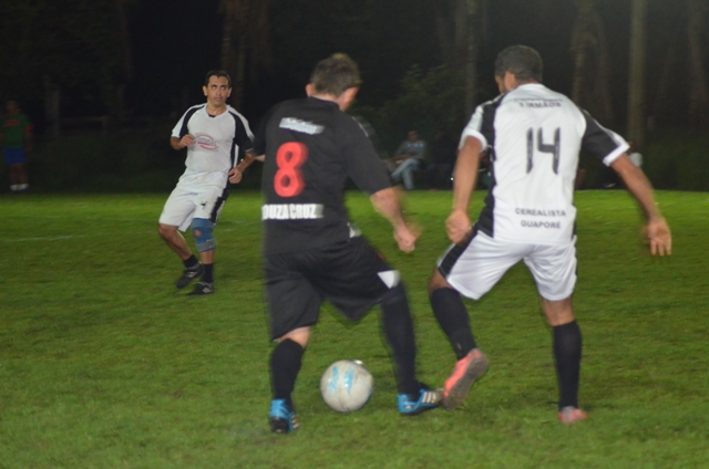 Aciv e Metal Perfil/Texas Rancho decidem no sábado a Copa Macedo de Futebol Máster