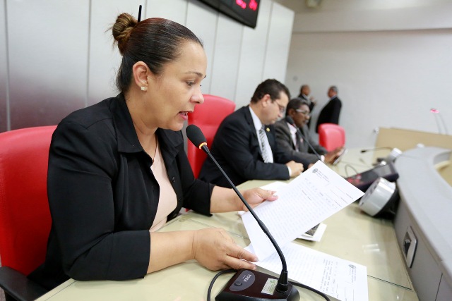 Rosângela Donadon homenageia médico pioneiro que já foi deputado representando o Cone Sul