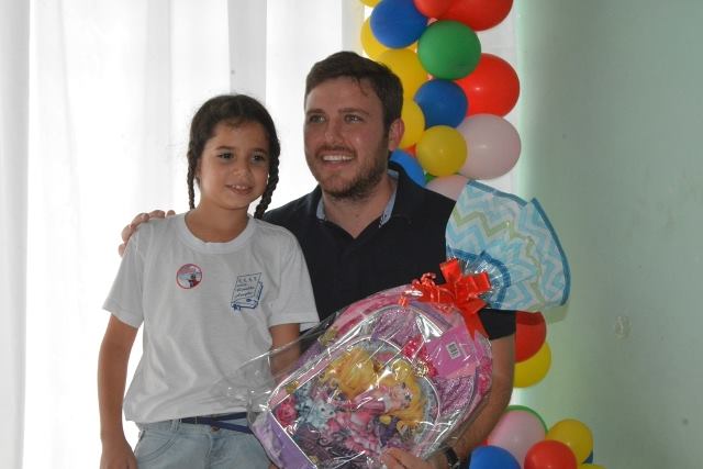 Com café da manhã, Hemocentro de Vilhena comemora Dia Nacional do Doador após premiar crianças