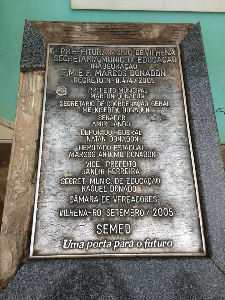 Vice-prefeito de Vilhena é “esquecido” e não tem nome escrito em placa que marcou inauguração de escola