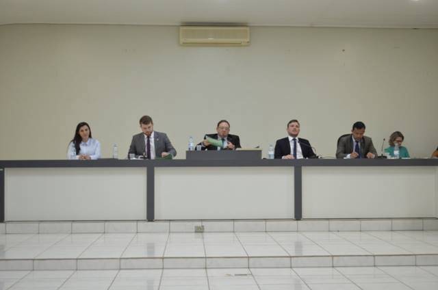 Vereadores de Vilhena aumentam em mais de 75%  salário de servidor do primeiro escalão da prefeitura