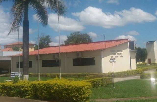 No apagar das luzes, aumento de impostos volta à Câmara em Colorado, mas vereador diz que “não passa”