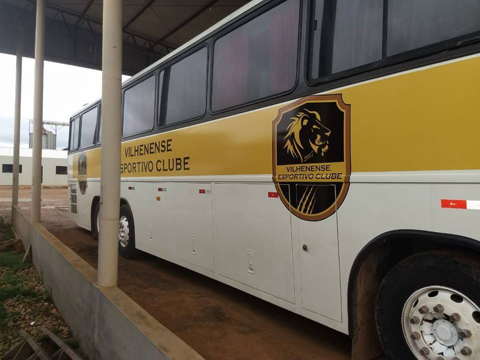 Diretoria do Vilhenense apresenta carro zero km e ônibus do clube; equipe viajou para dois amistosos