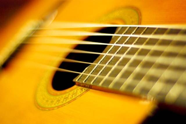 CAFÉ & LETRAS PROMOVE “SOM DAS SETE”