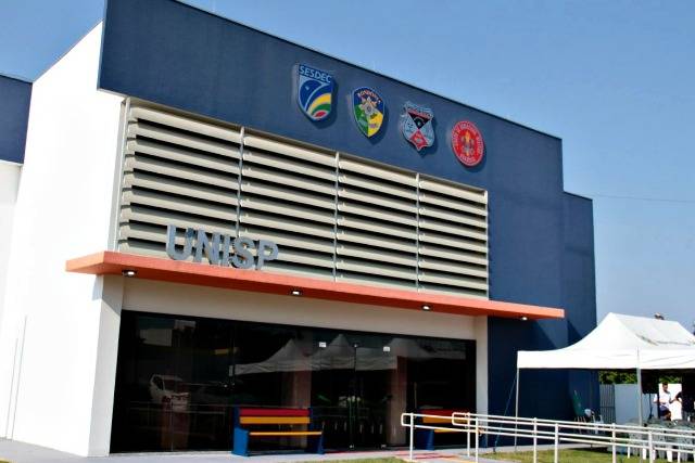 Fim de casamento gay em Vilhena rende tentativa de suicídio, ameaças contra policiais e casal preso