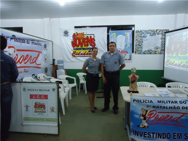PM PRENDE BRIGÕES E TRAFICANTE NA PRIMEIRA NOITE DA EXPOVIL